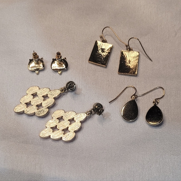 4 pairs of earrings - Picture 6 of 6